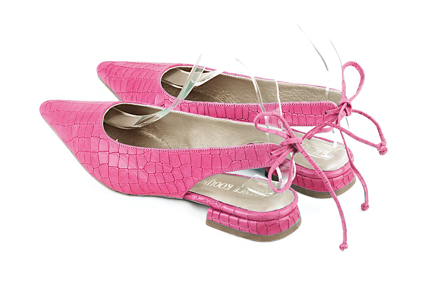 Women's fuschia pink slingback dress shoes. Pointed toe. Flat flare heels - Rear view